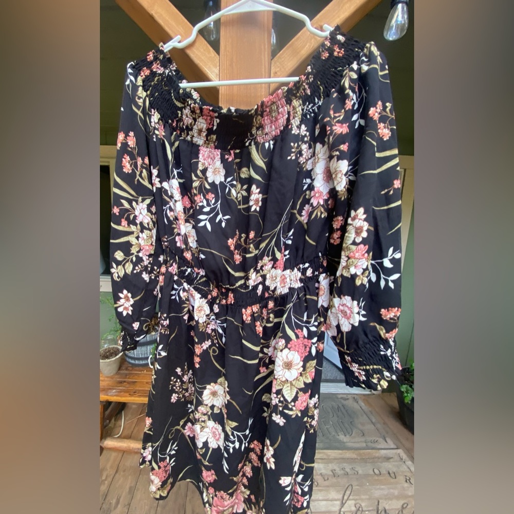 Off-Shoulders Floral Long Sleeve Mini Dress